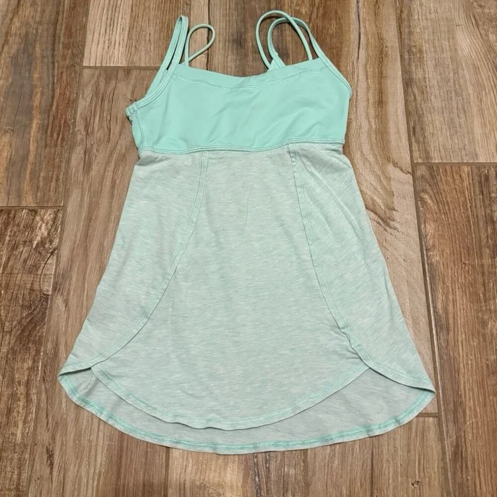 Ivivva by Lululemon Girls Athletic Built in Bra Tank Top